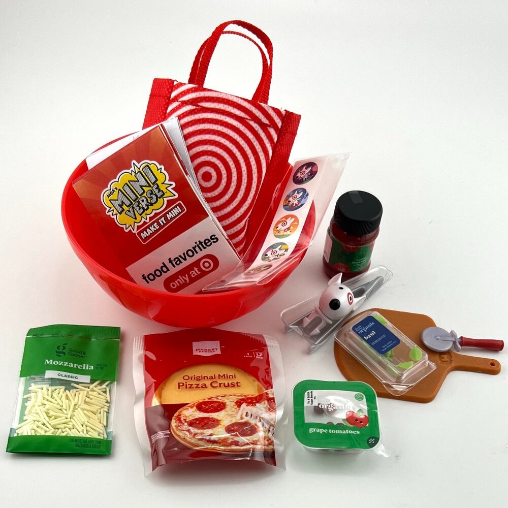 New MGA Miniverse Target Series Food Favorites Margherita Pizza